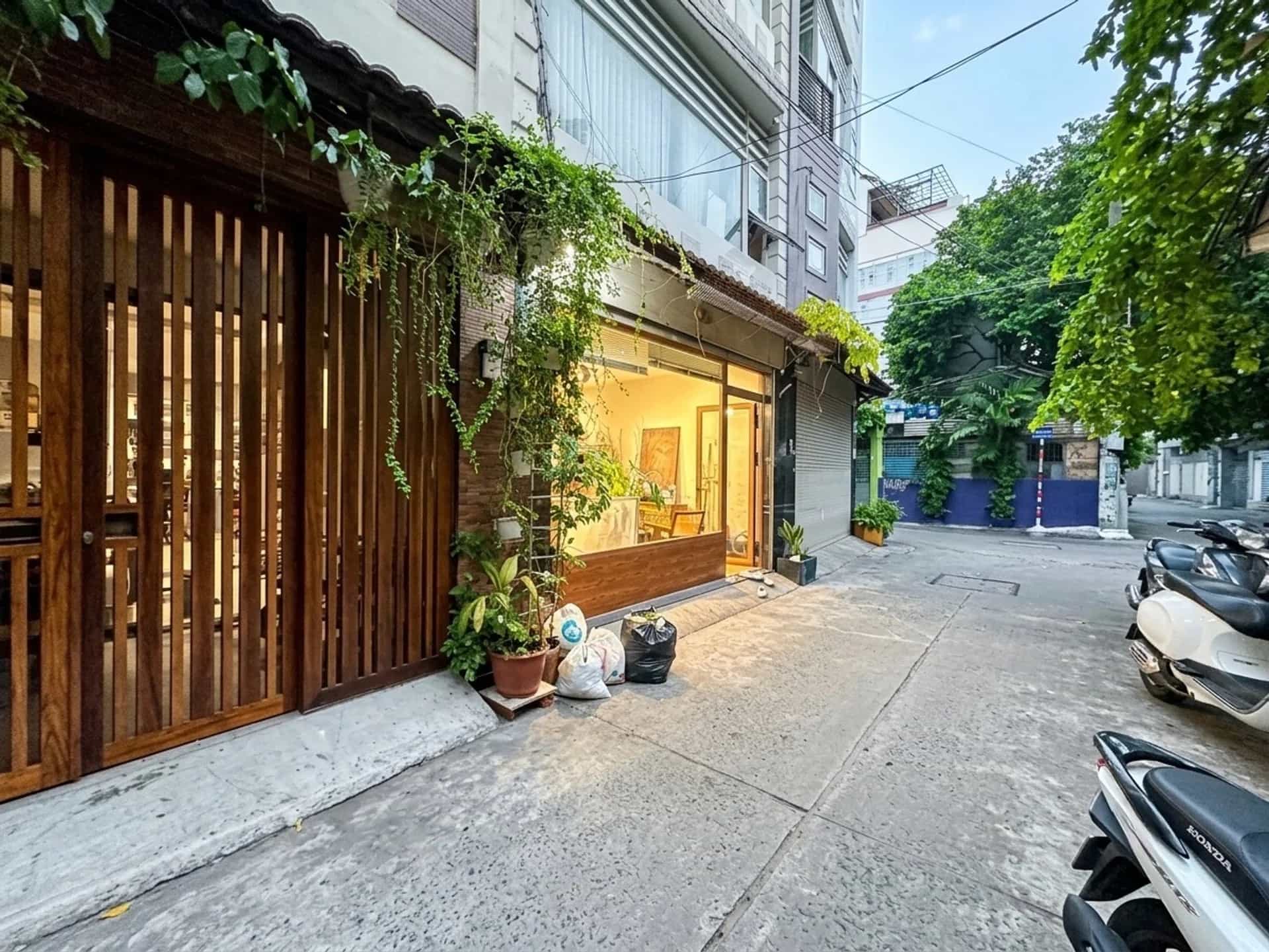 Bán nhà hẻm Hồ Biểu Chánh Quận Phú Nhuận, TP.HCM – 4 phòng ngủ, giá 11 tỷ