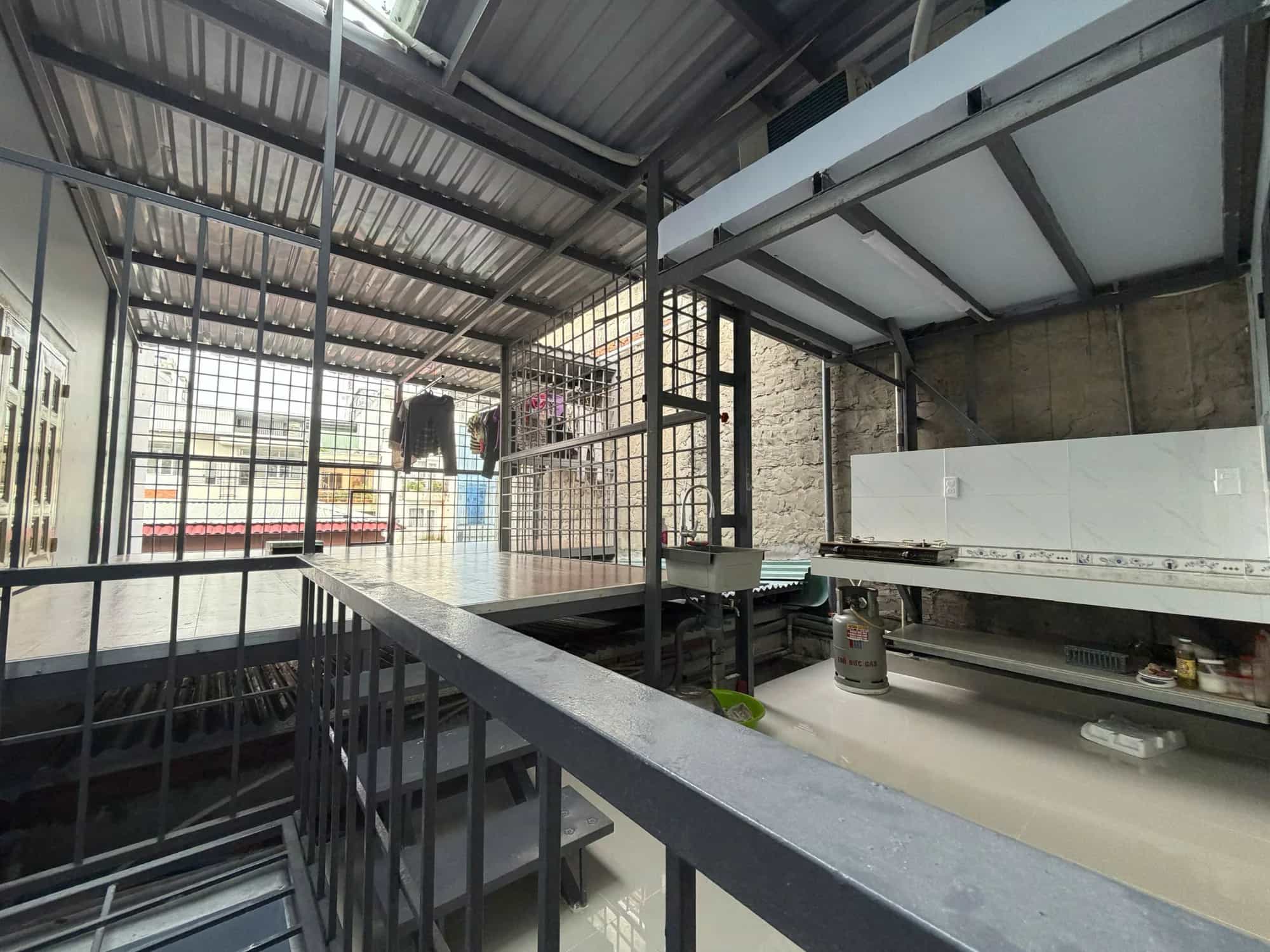 Cho thuê nhà hẻm Hoàng văn thụ Quận Tân Bình, TP.HCM – 1 phòng ngủ, giá 5 triệu Cho thuê nhà hẻm Hoàng văn thụ Quận Tân Bình, TP.HCM – 1 phòng ngủ, giá 5 triệu